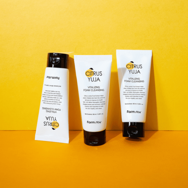 Farmstay CITRUS YUJA Vitalizing Foam Cleanser 100 ml